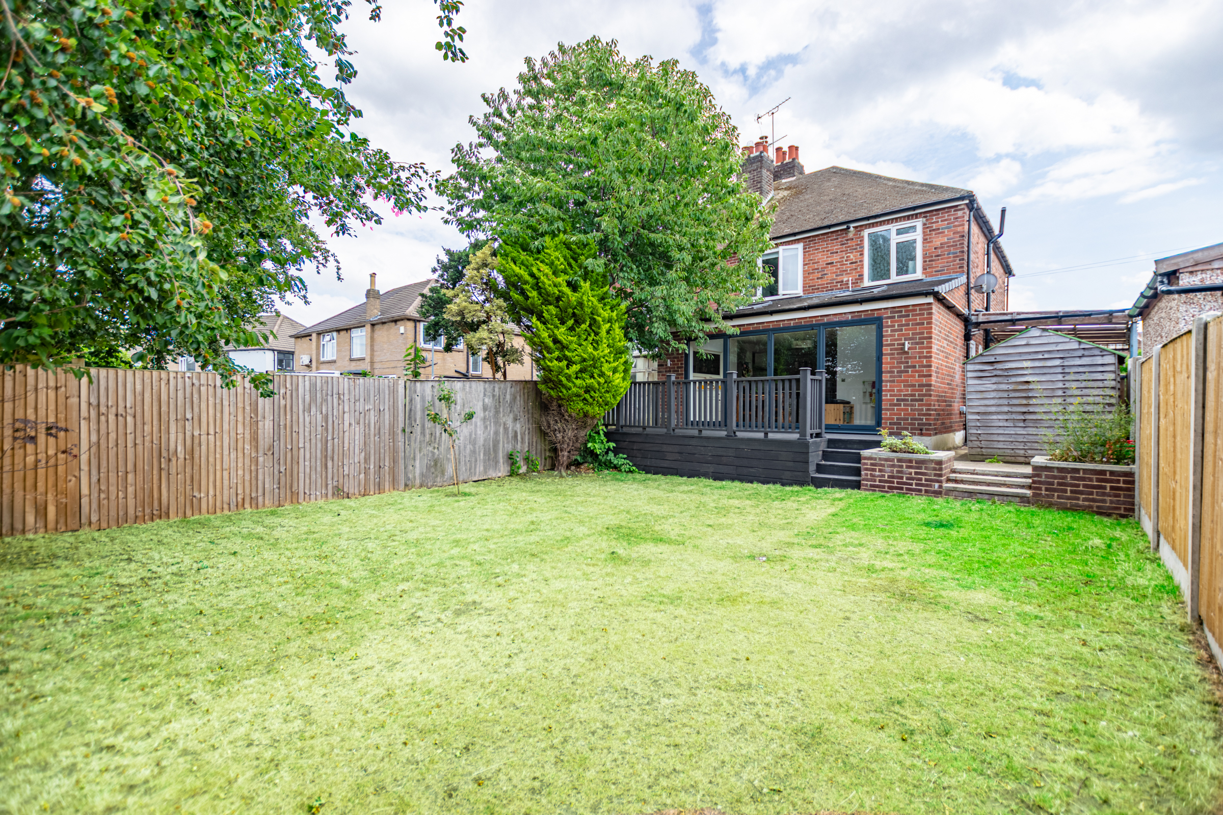 Carr Manor Grove, Moortown, Leeds, LS17 - Photo 23