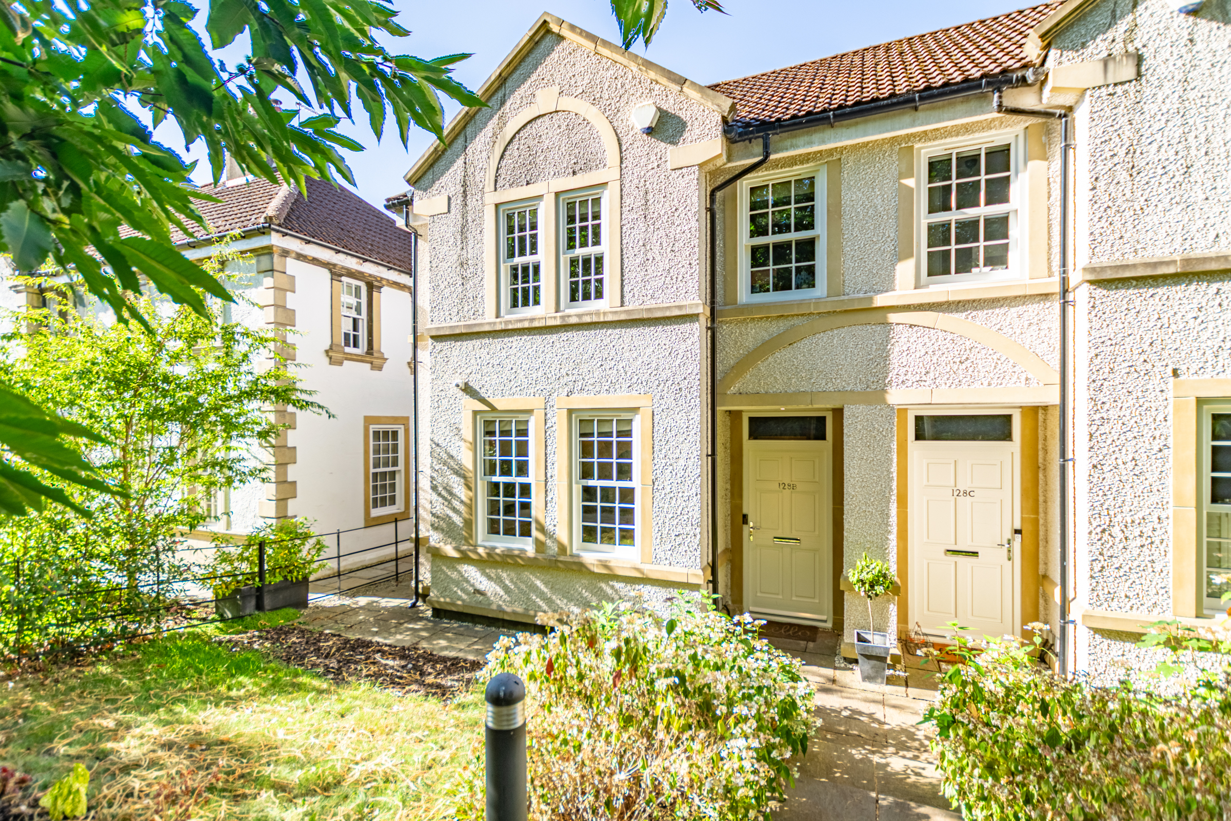 Roundhay, Leeds, LS8 - Photo 1