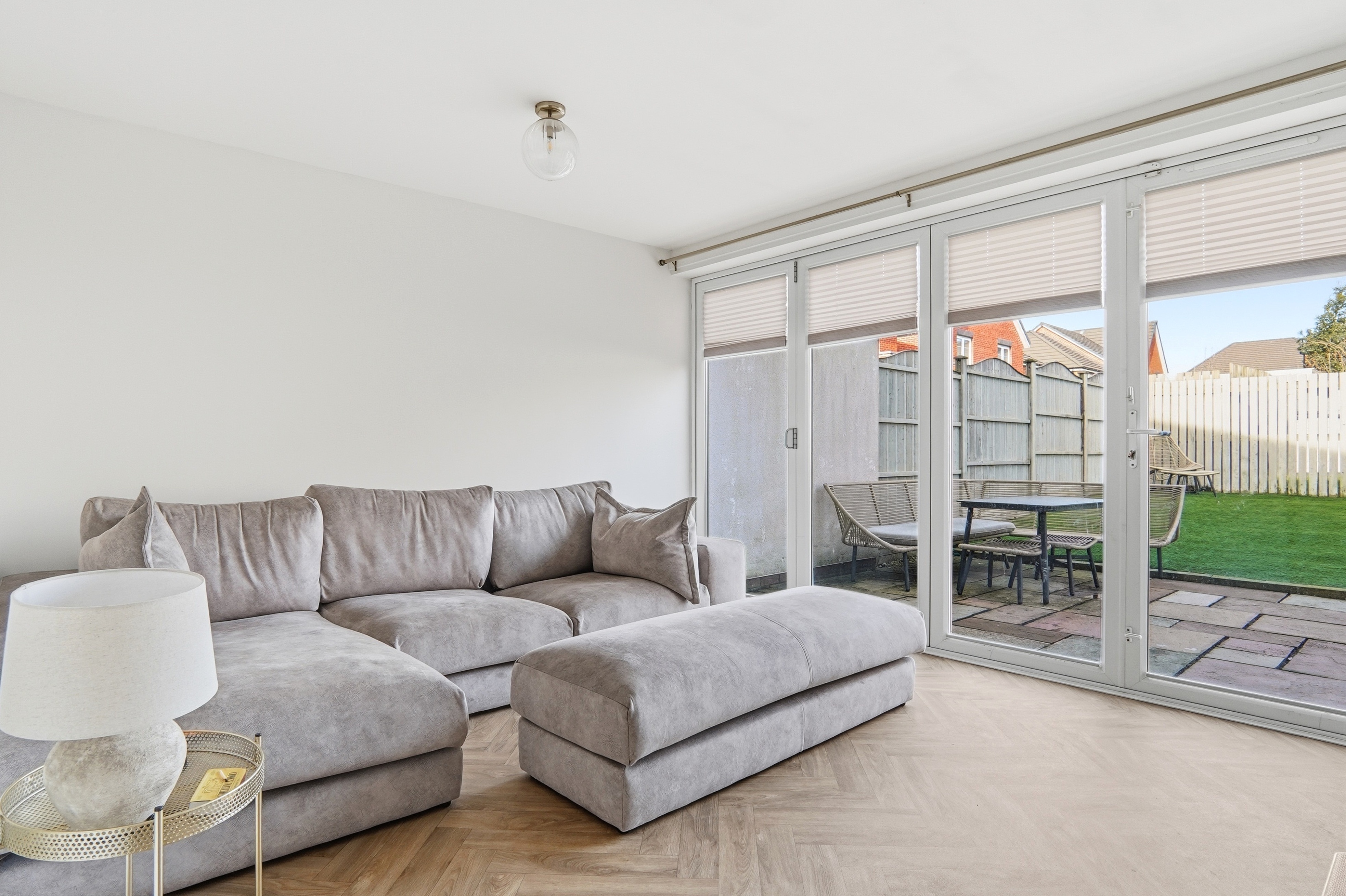 Mayfair Mount, Crossgates, Leeds, LS15 - Photo 2