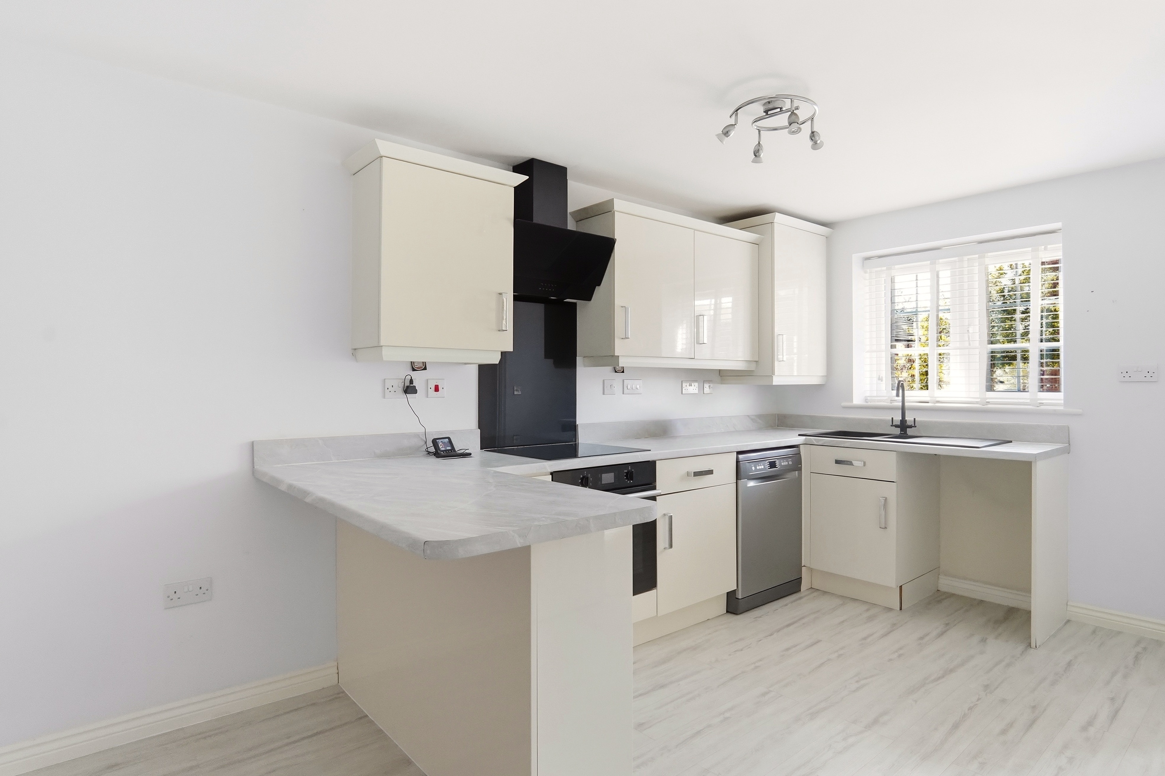 Fairlands Grove, Auckley, Doncaster, DN9 - Photo 5