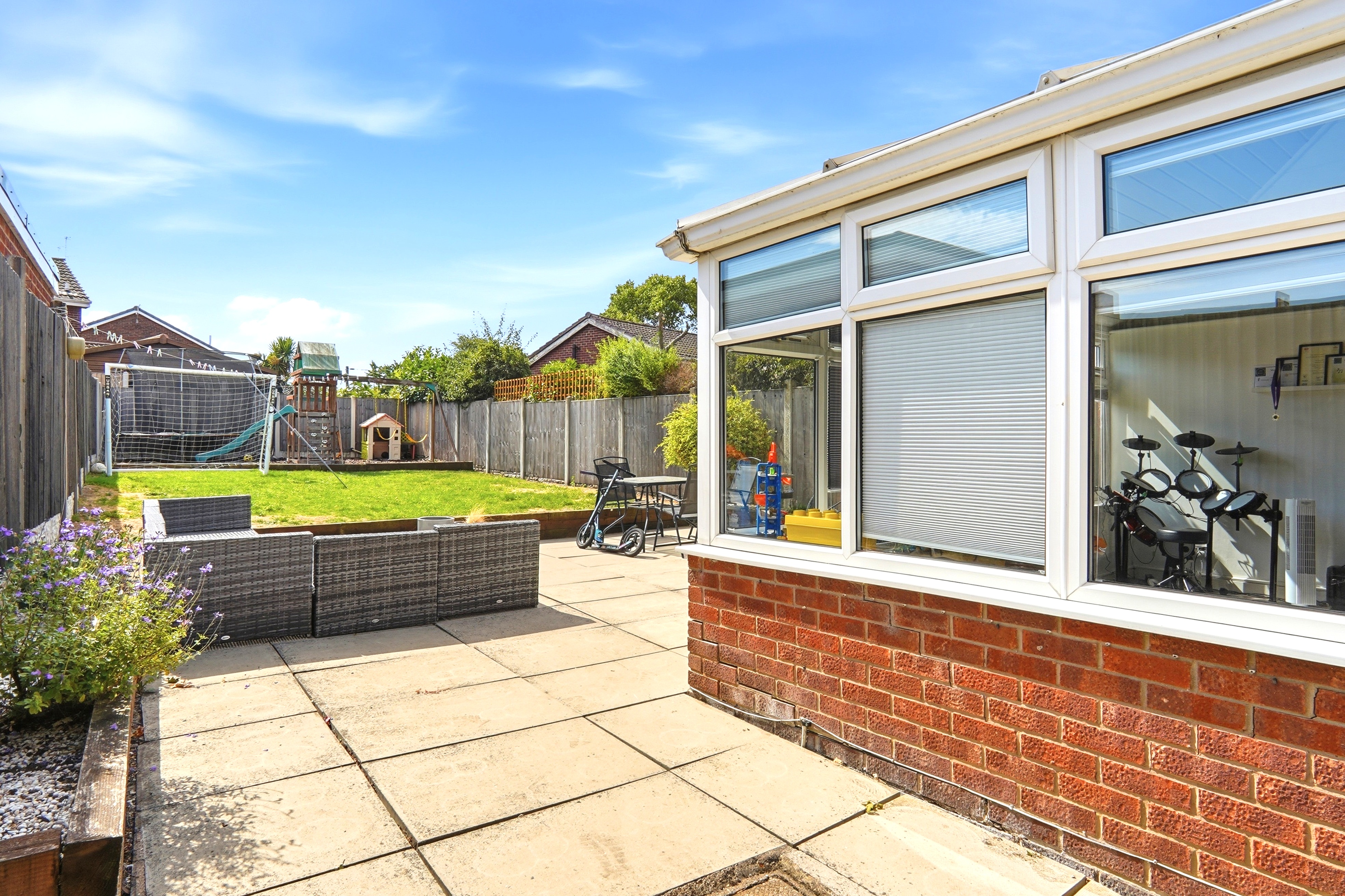 Rossington, Doncaster, DN11 - Photo 15