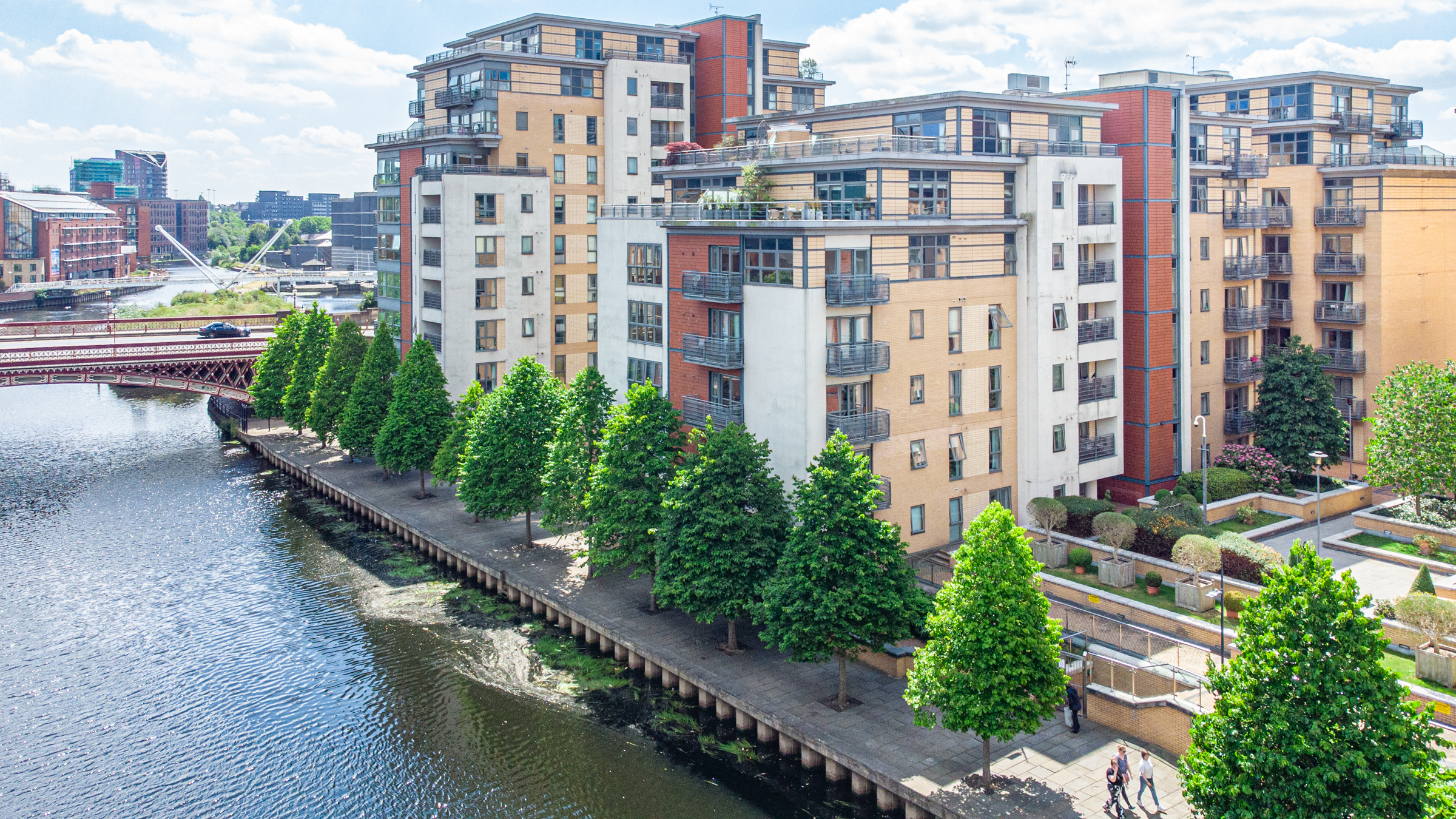 2 Bowman Lane, Leeds, LS10