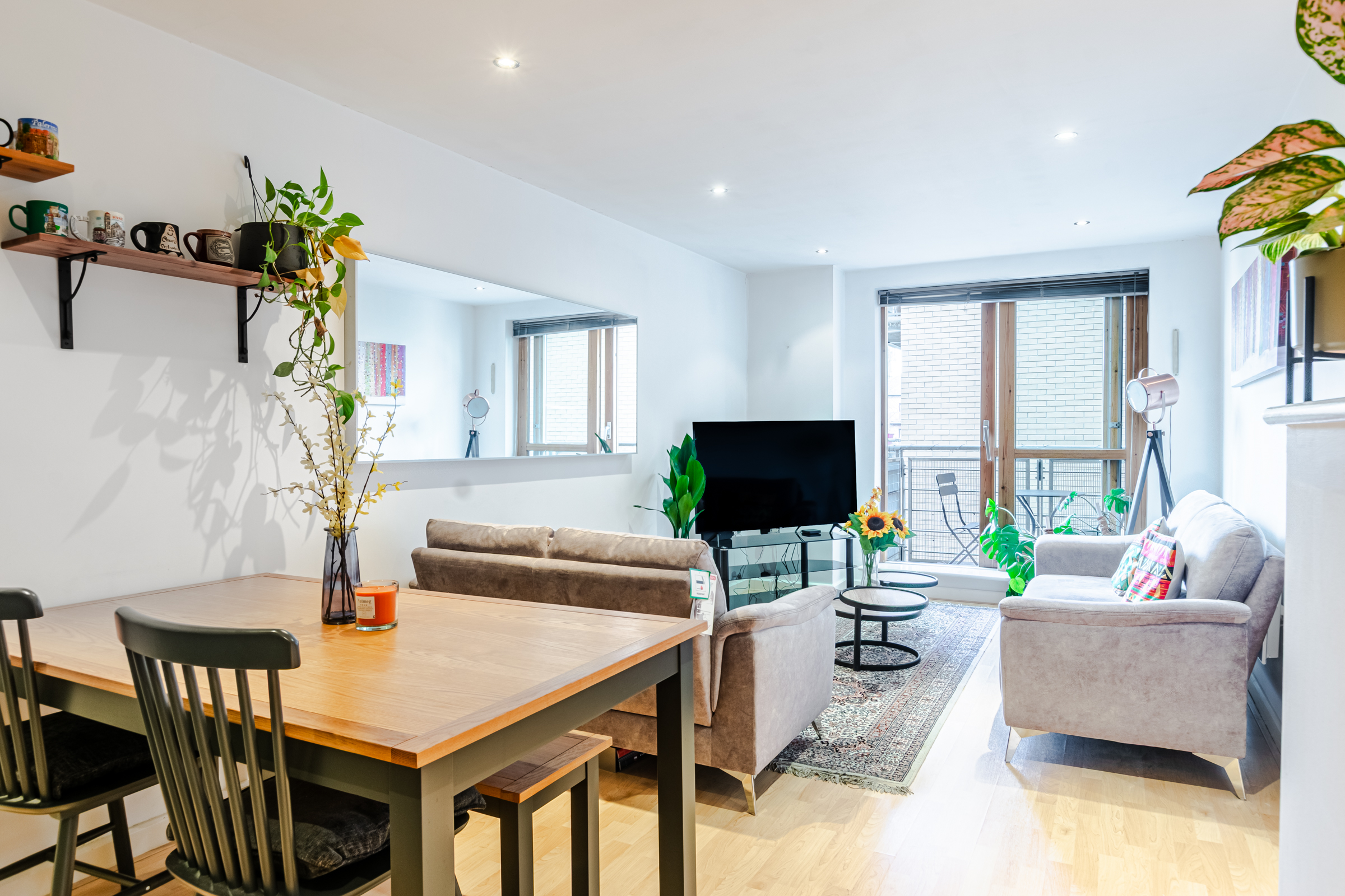2 Bowman Lane, Leeds, LS10 - Photo 3