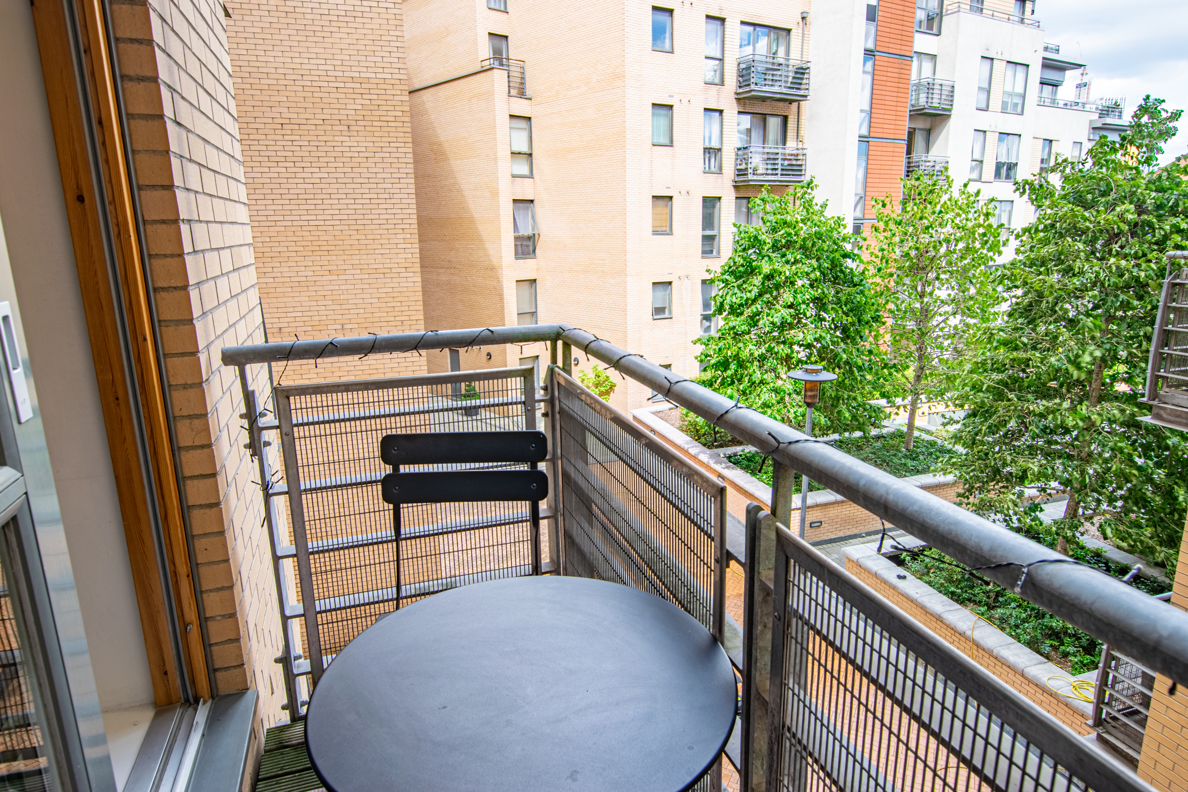 2 Bowman Lane, Leeds, LS10 - Photo 15