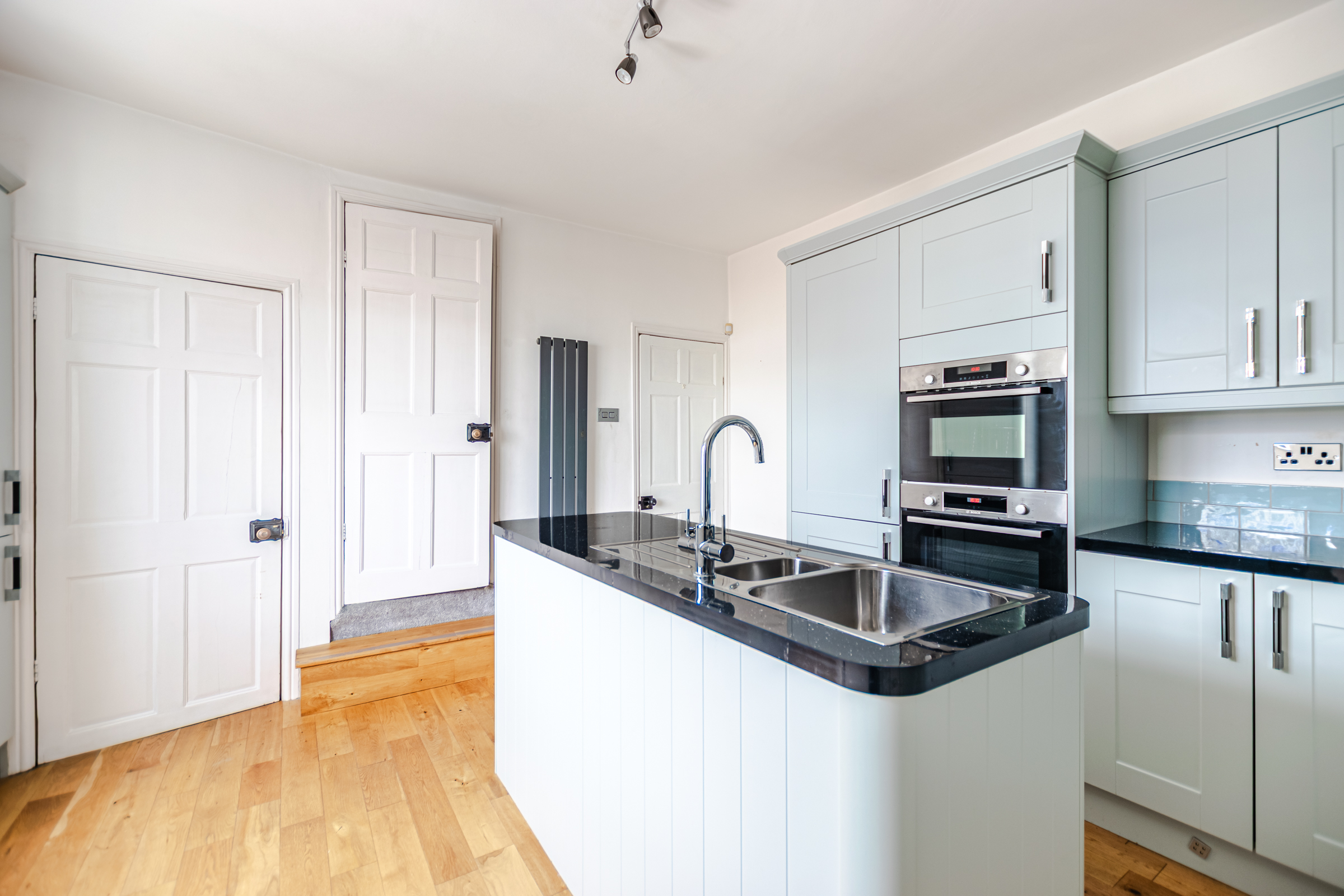 Harrogate Road, Moortown, Leeds, LS7 - Photo 9