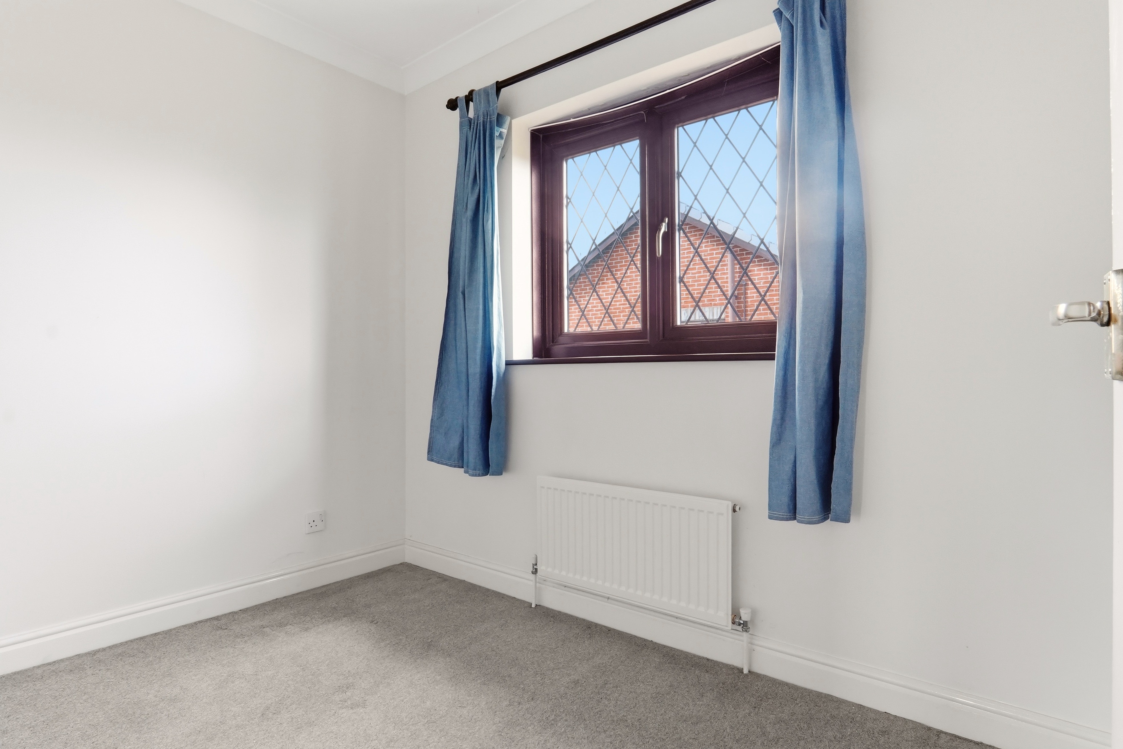 Gatesbridge Park, Finningley, Doncaster, DN9 - Photo 15