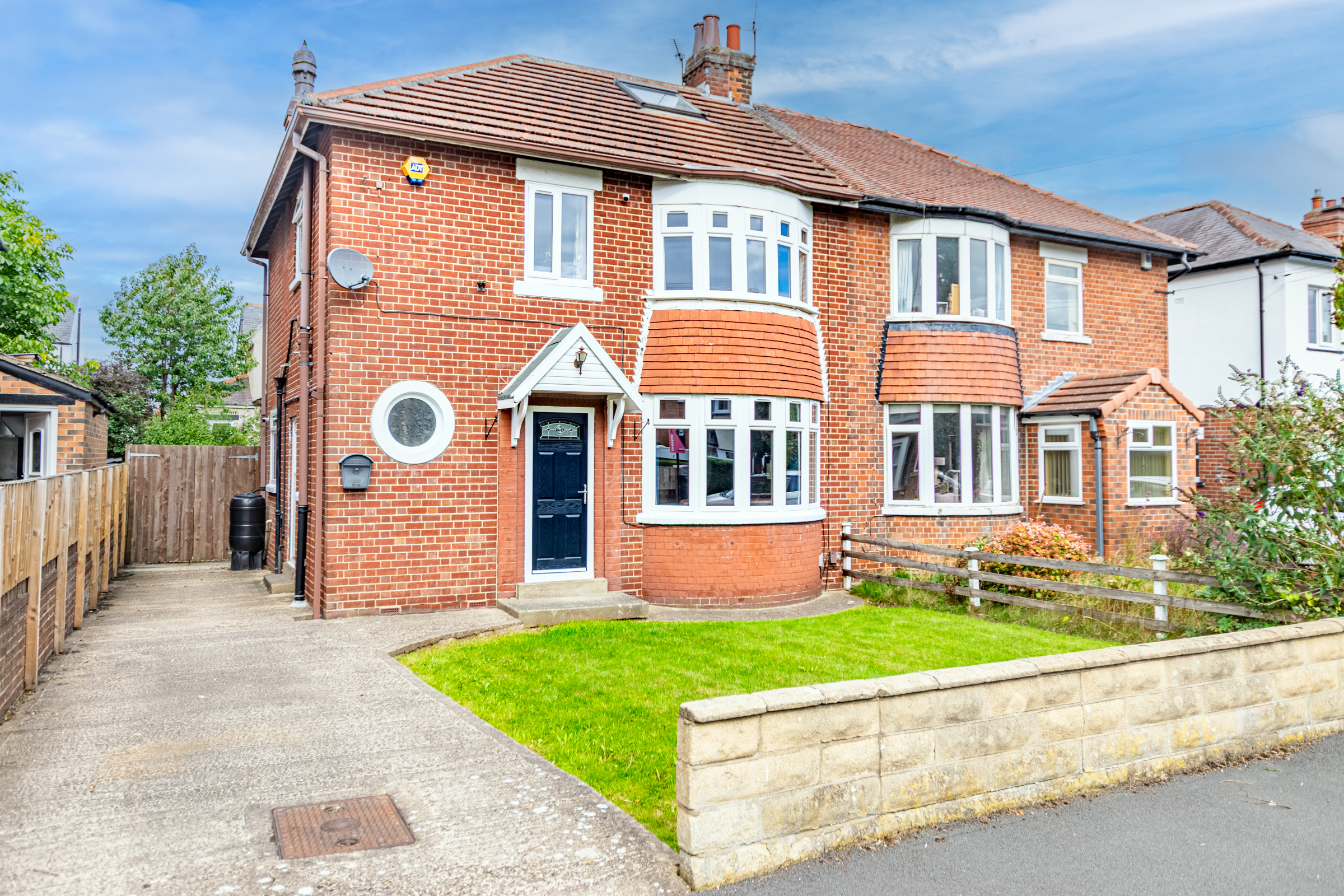 Denton Avenue, Gledhow, Leeds, LS8 - Photo 1