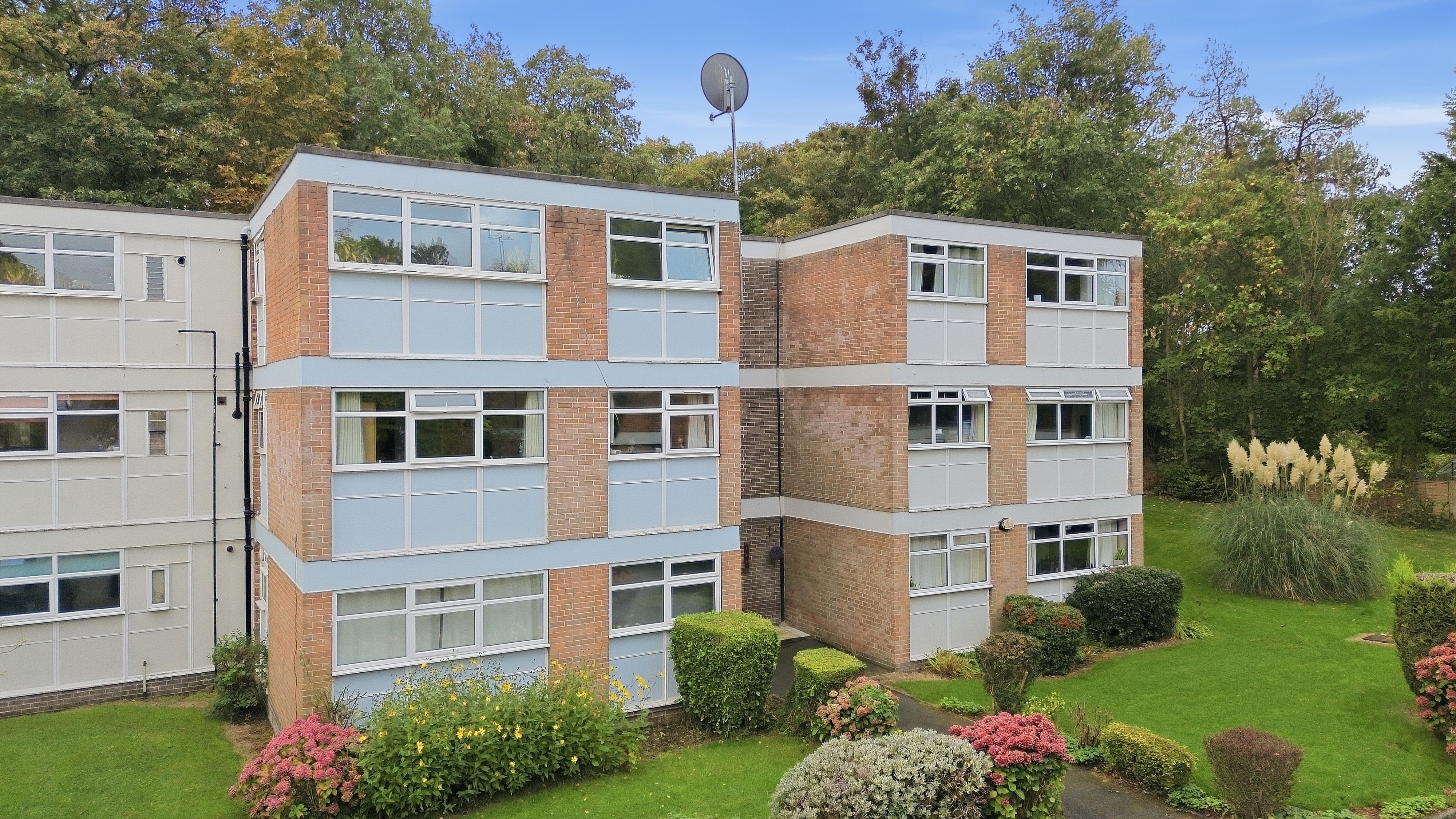 Newton Court, Roundhay, Leeds, LS8 - Photo 1