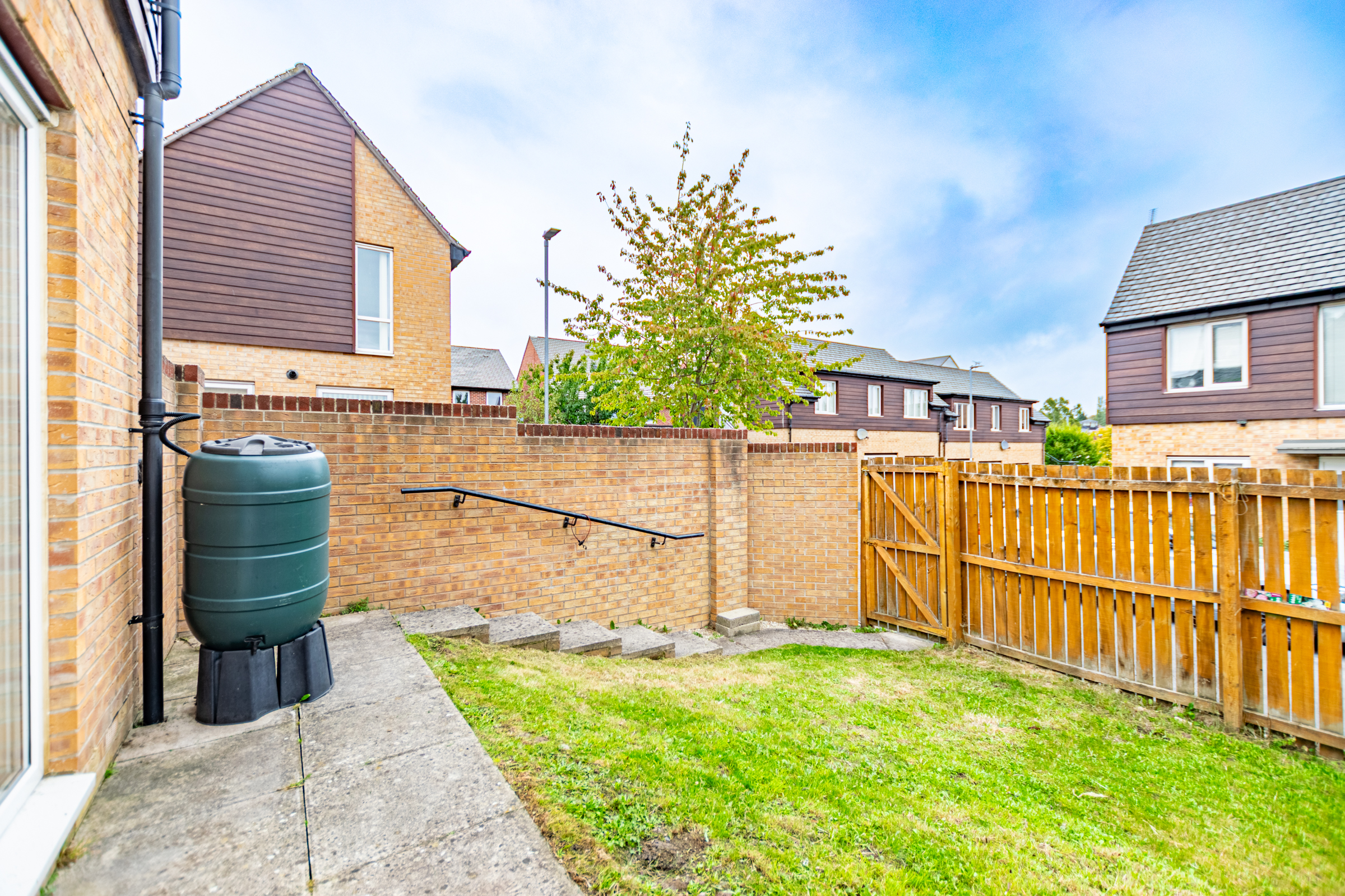 Oaklands Crescent, Gipton, Leeds, LS8 - Photo 17