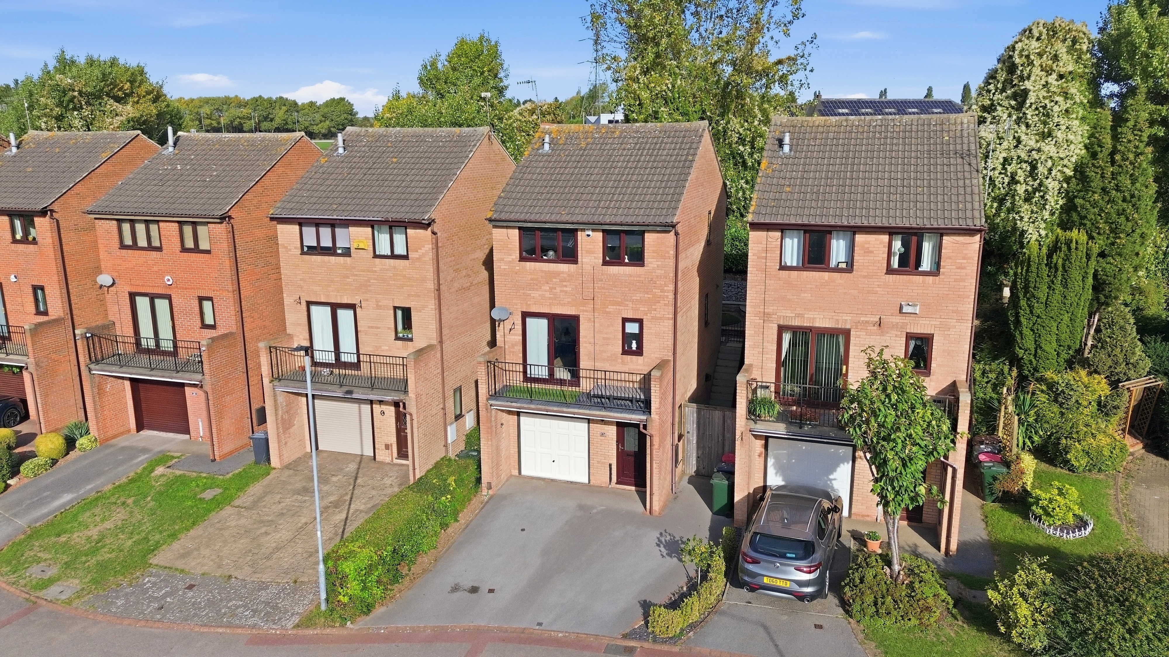 Fernleigh Drive, Brinsworth, Rotherham, S60 - Photo 1