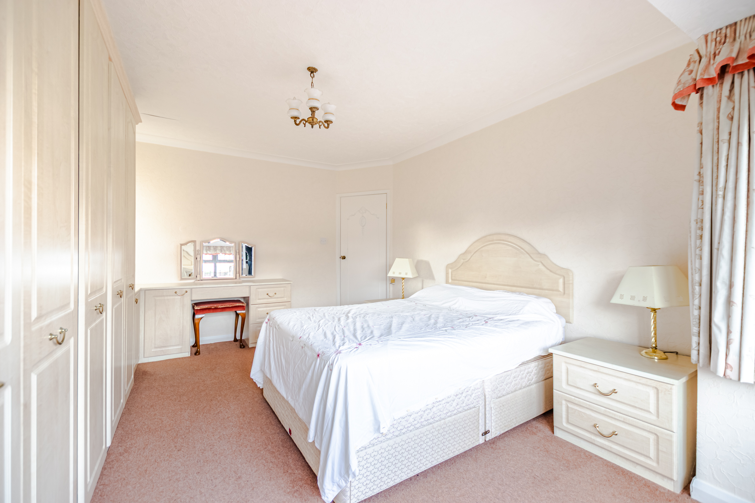 Barnswick View, Cookridge, Leeds, LS16 - Photo 13