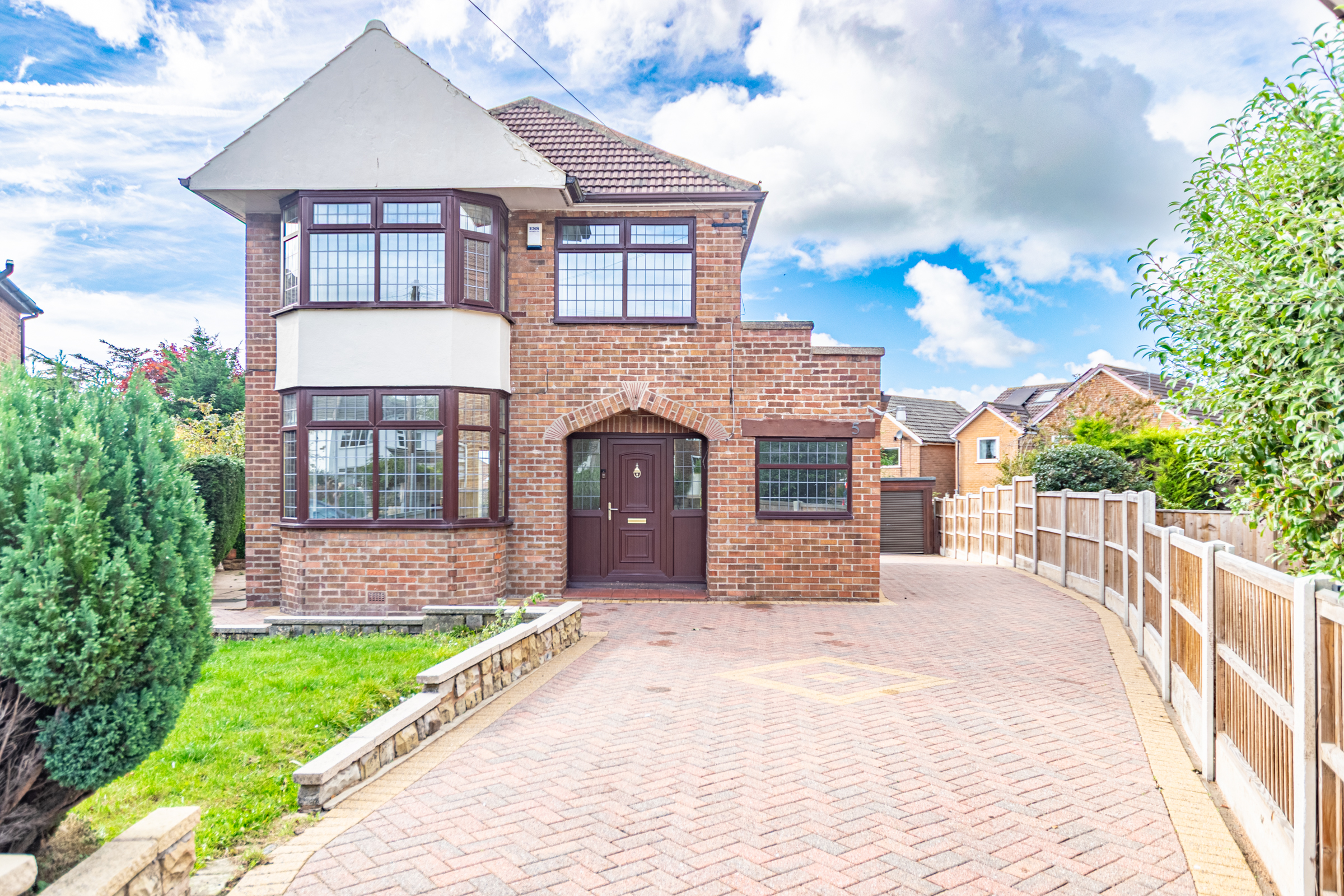 Barnswick View, Cookridge, Leeds, LS16 - Photo 1