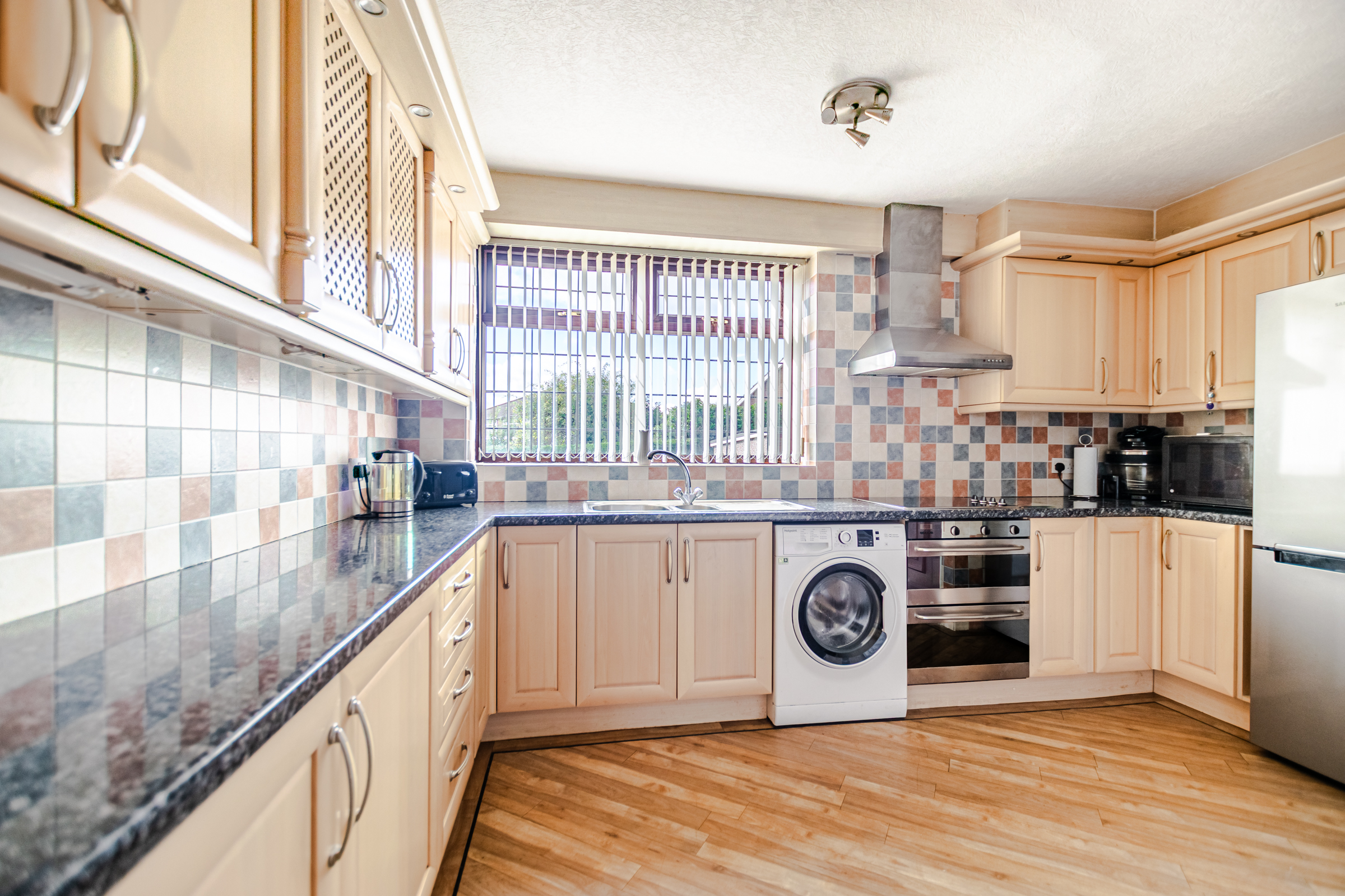 Barnswick View, Cookridge, Leeds, LS16 - Photo 8