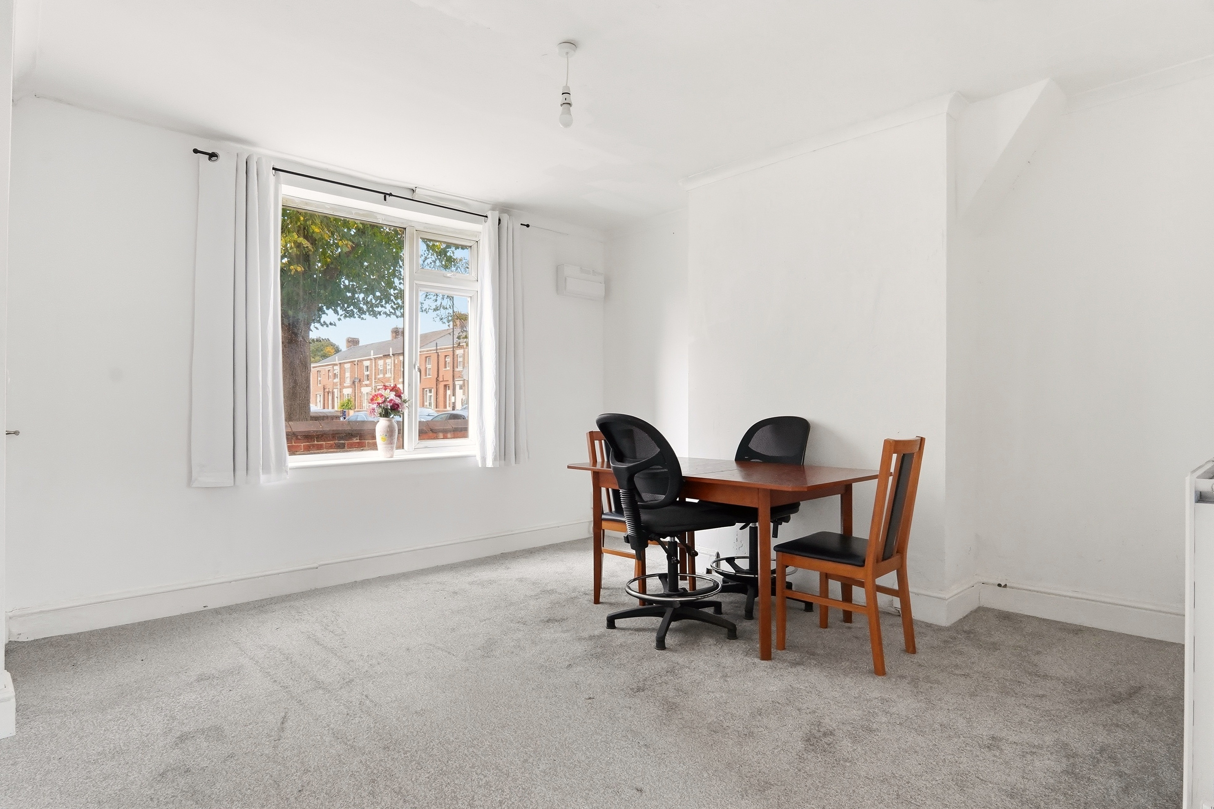 Senior Road, Hexthorpe, Doncaster, DN4 - Photo 4