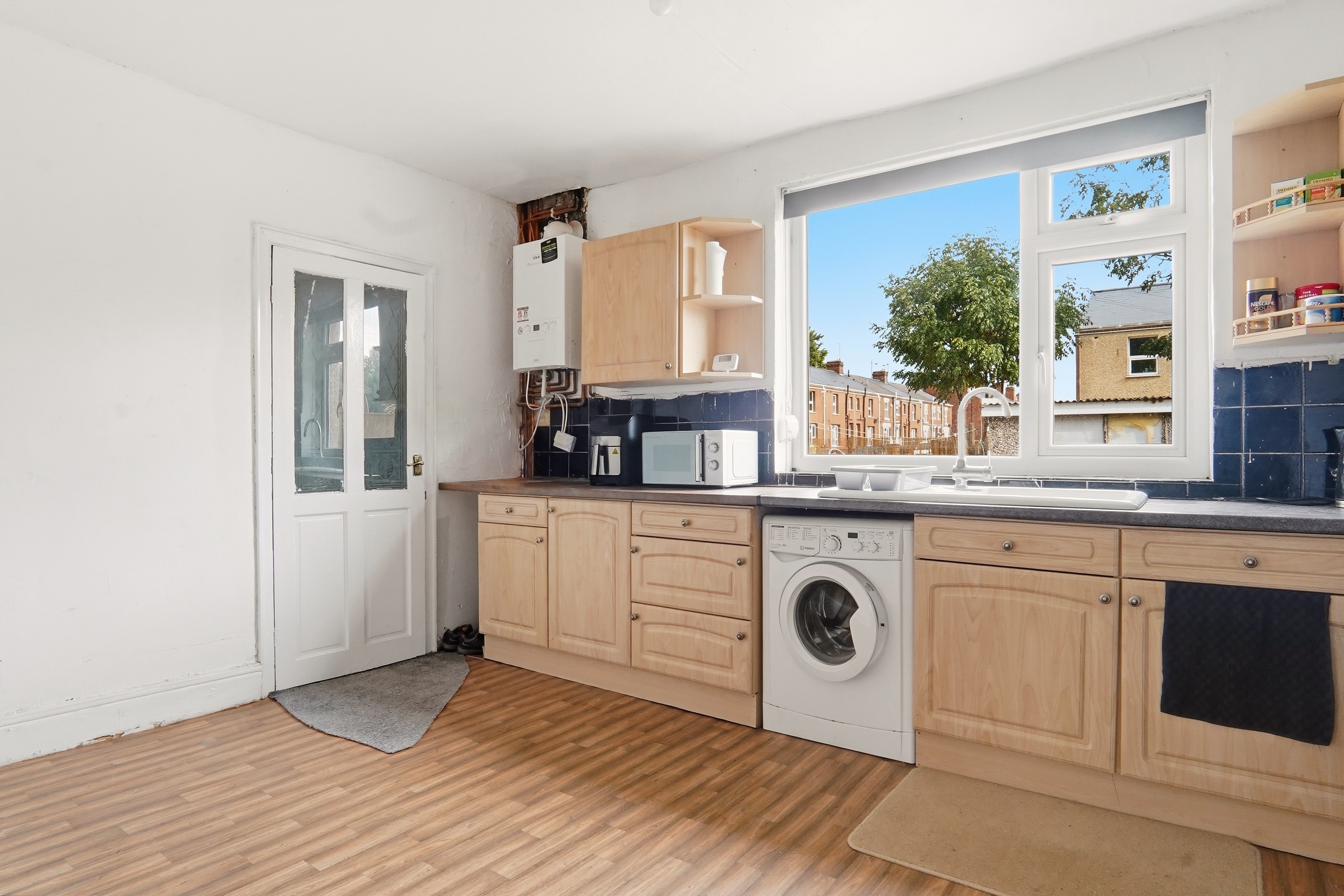 Senior Road, Hexthorpe, Doncaster, DN4 - Photo 5