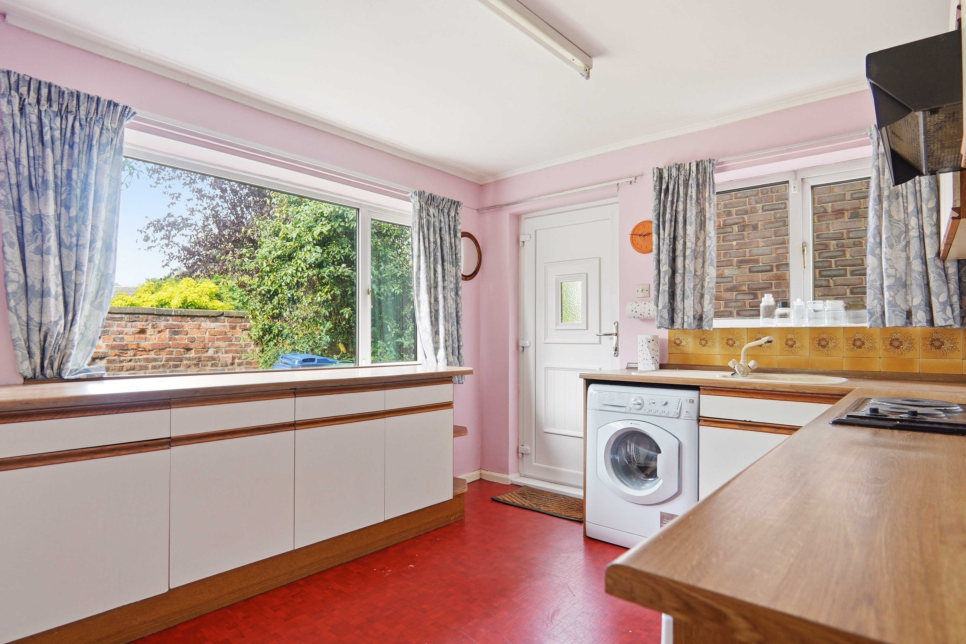 Crookesbroom Lane, Hatfield, Doncaster, DN7 - Photo 4