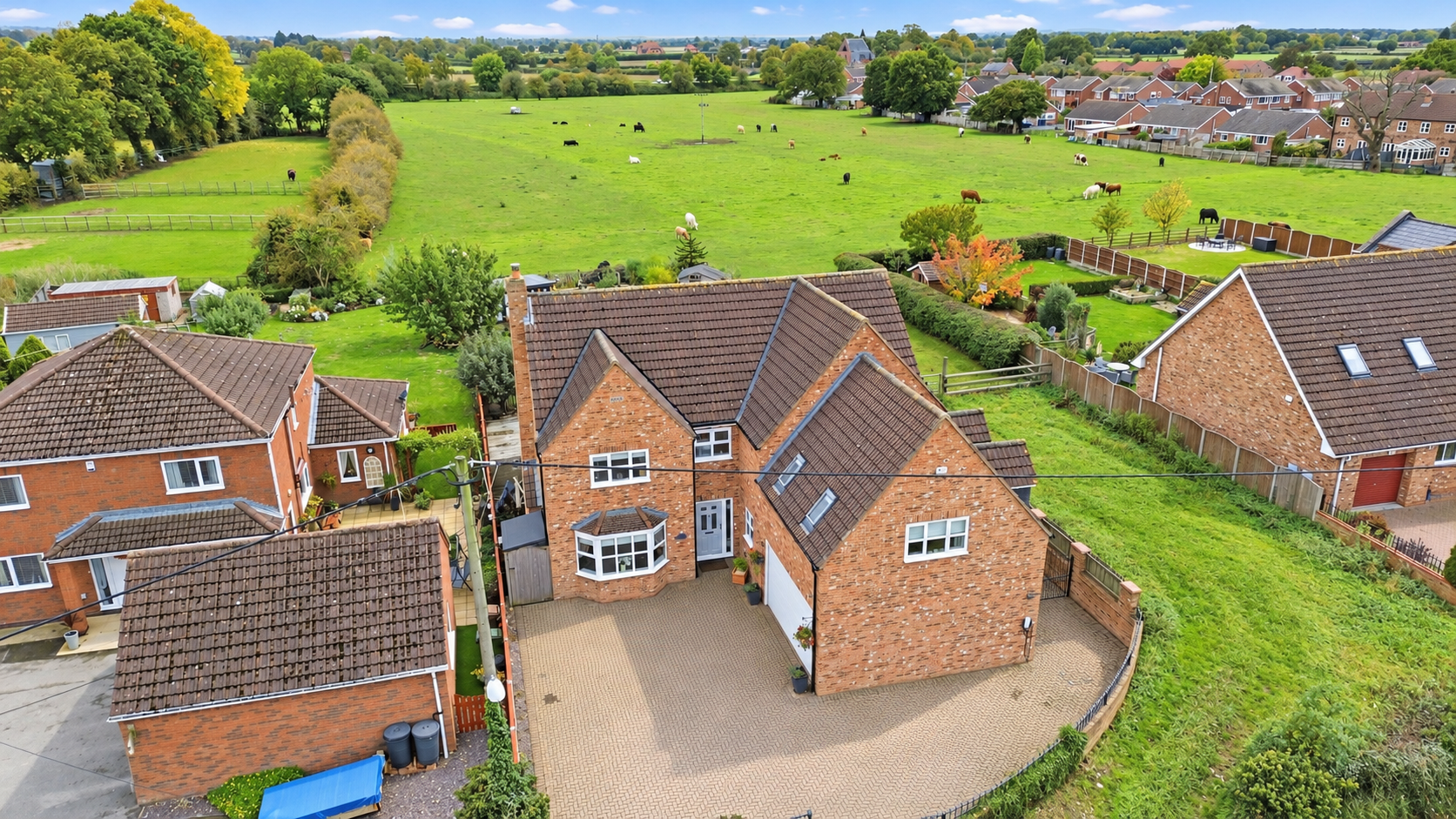 Main Street, Pollington, DN14 - Photo 1
