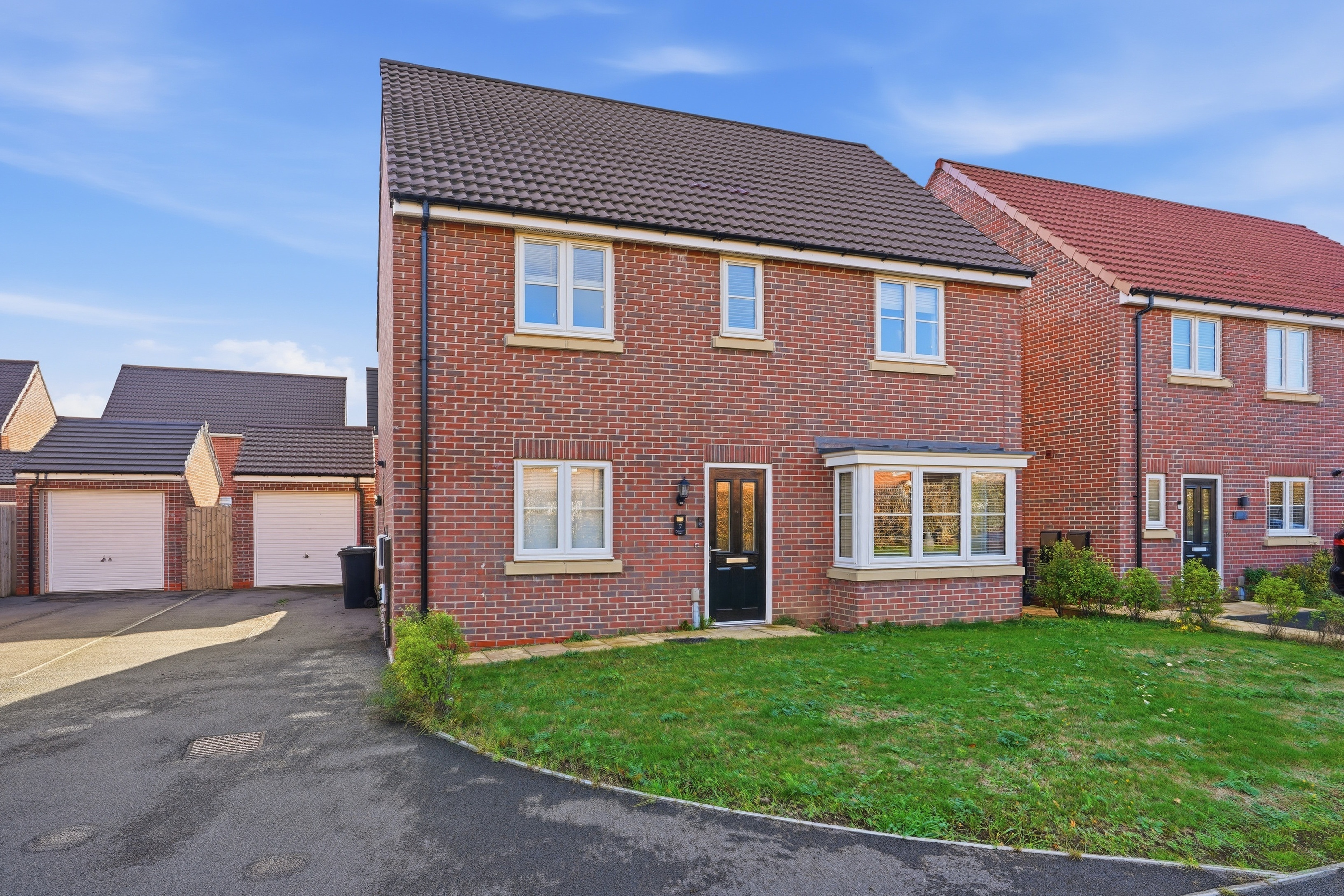 Crimson Drive, Hatfield, Doncaster, DN7 - Photo 1