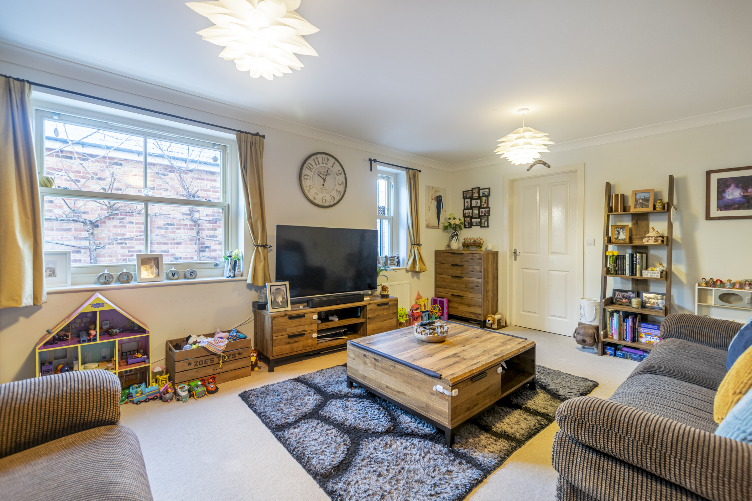 Oak Park Close, Cookridge, Leeds, LS16 - Photo 4