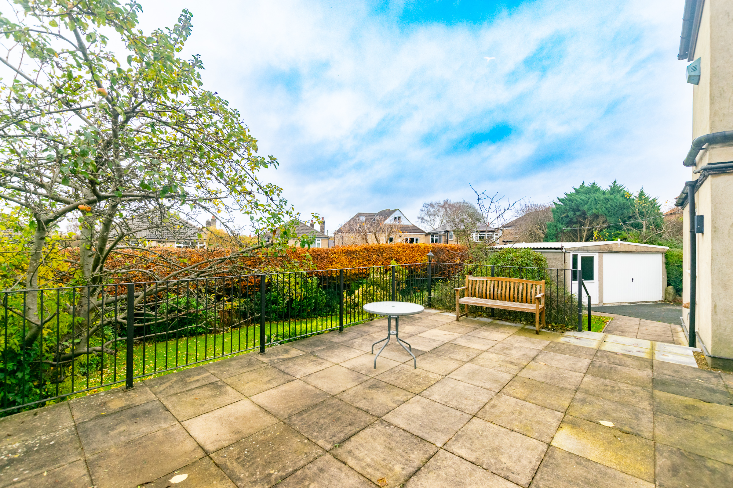Sandhill Mount, Alwoodley, Leeds, LS17 - Photo 31