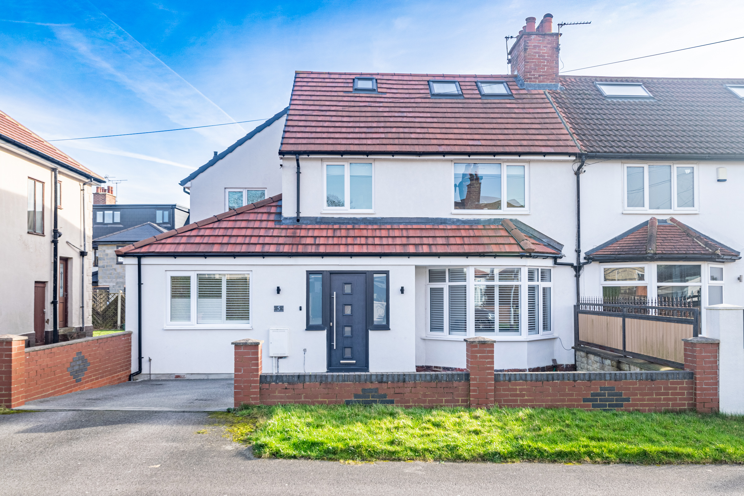 Beaumont Avenue, Lidgett Park, Leeds, LS8 - Photo 1