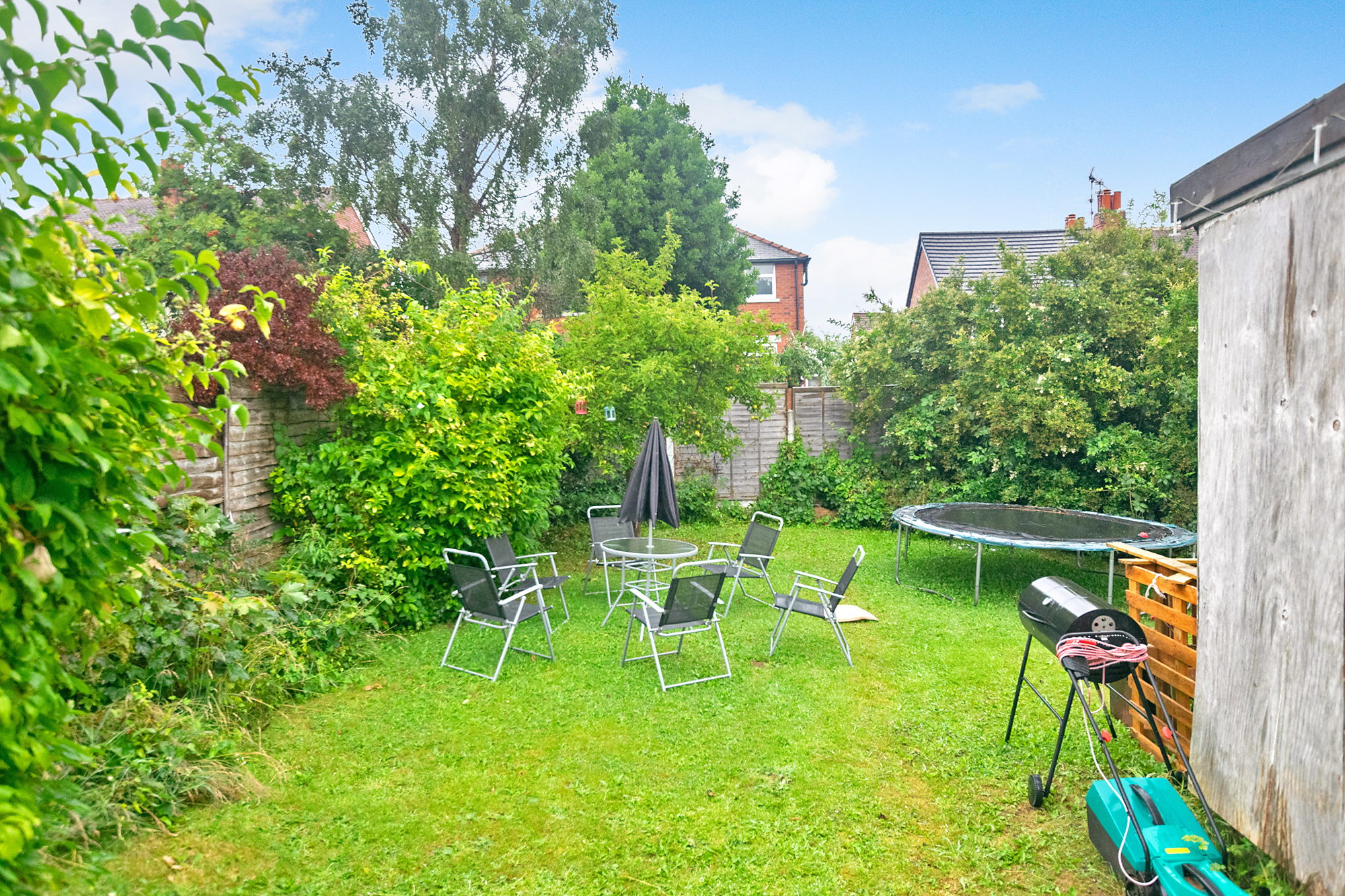 St Martins View, Potternewton, Leeds, LS7 - Photo 13